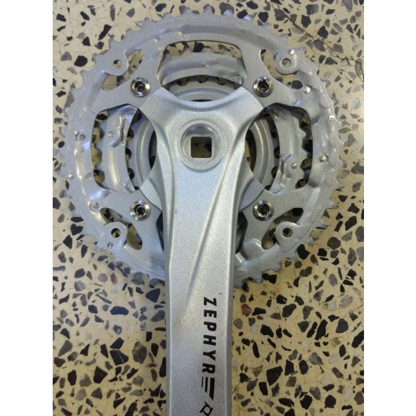 Система Prowheel ZEPHYR-600, звезды 24/32/42Т (сменные), шатуны 175мм