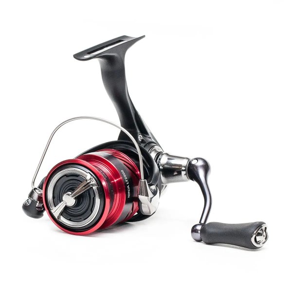 Катушка безынерционная DAIWA 23 NINJA LT 2000